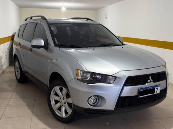 MITSUBISHI OUTLANDER 2.0 16V GASOLINA 4P AUTOMÁTICO